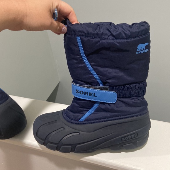 Sorel Winter snow boots black and blue kids size 6  *inspect photos for wear - Picture 10 of 17